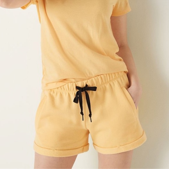 VS PINK Honeycomb Yellow Classic Logo Everyday Lounge Boyfriend Shorts M ; NWT - Picture 4 of 8